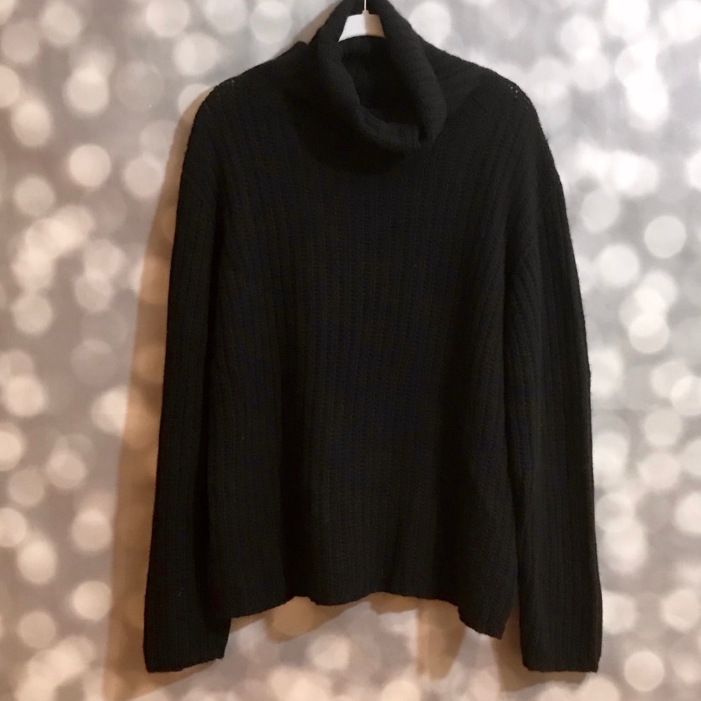 Beautiful, cozy MaxMara sweater